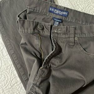 Men’s gray pants stretch fit